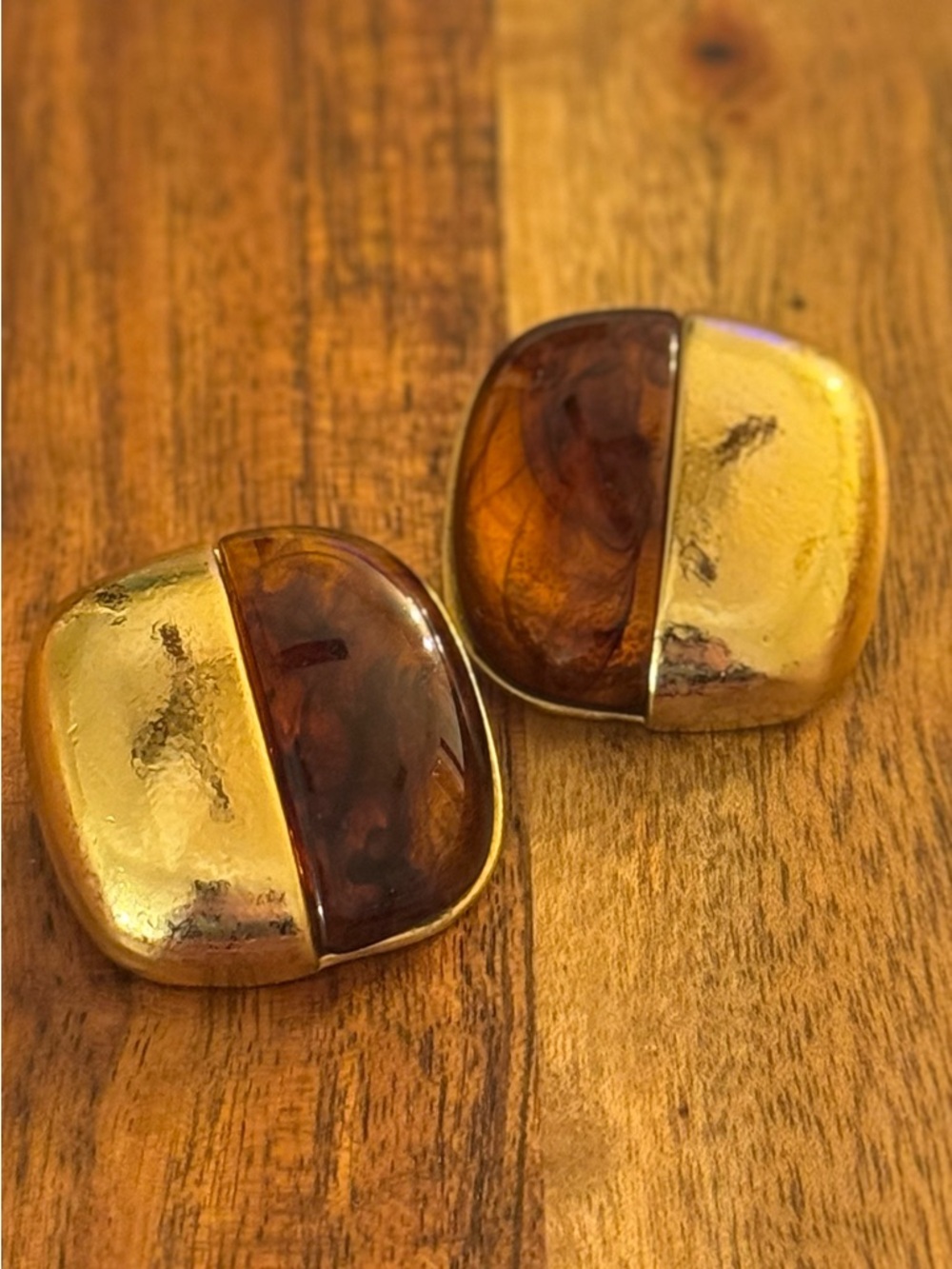 Givenchy Gold-Tone & Tortoiseshell RARE Vintage Earrings - Picture 6 of 6